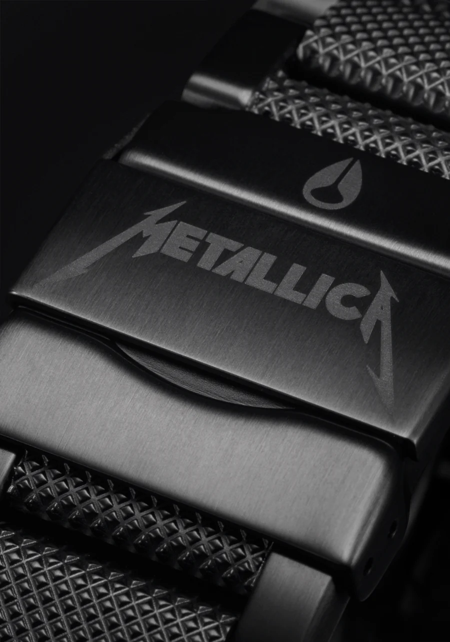 51-30 - Black / Master Of Puppets - Image 9