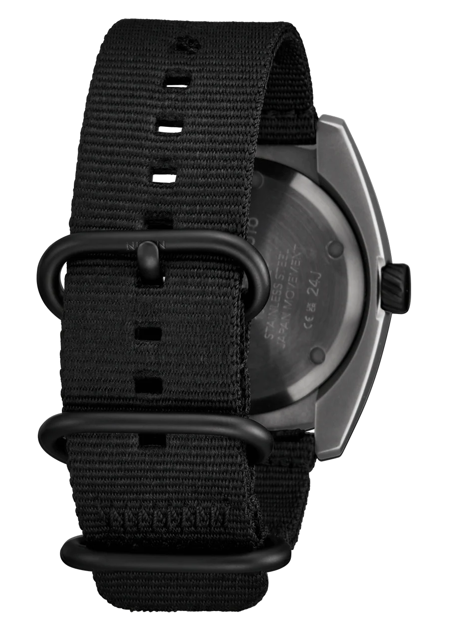 Clutch 42 - Matte Gunmetal / Hot Sauce - Image 4