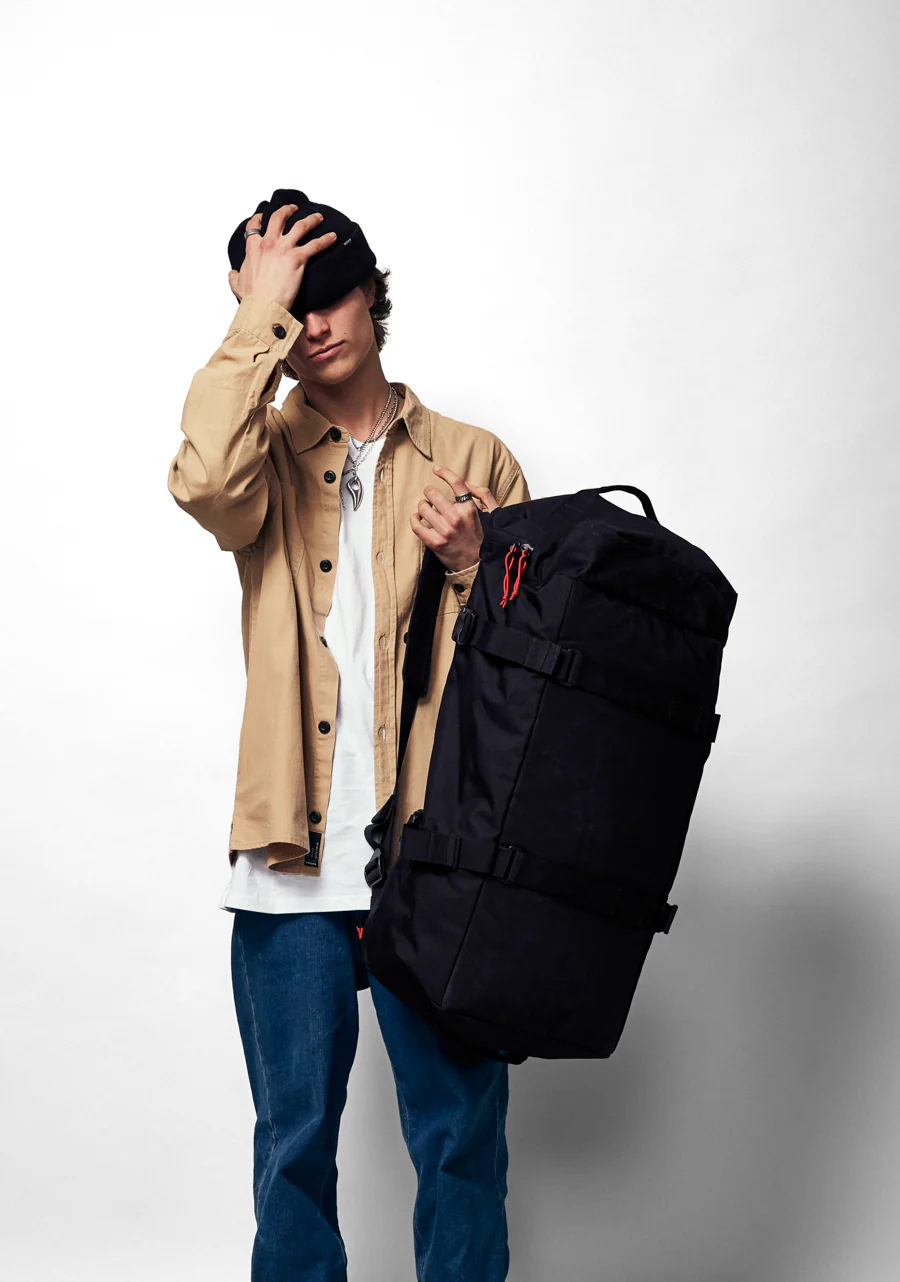 Escape 60L Duffel II - Black - Image 10