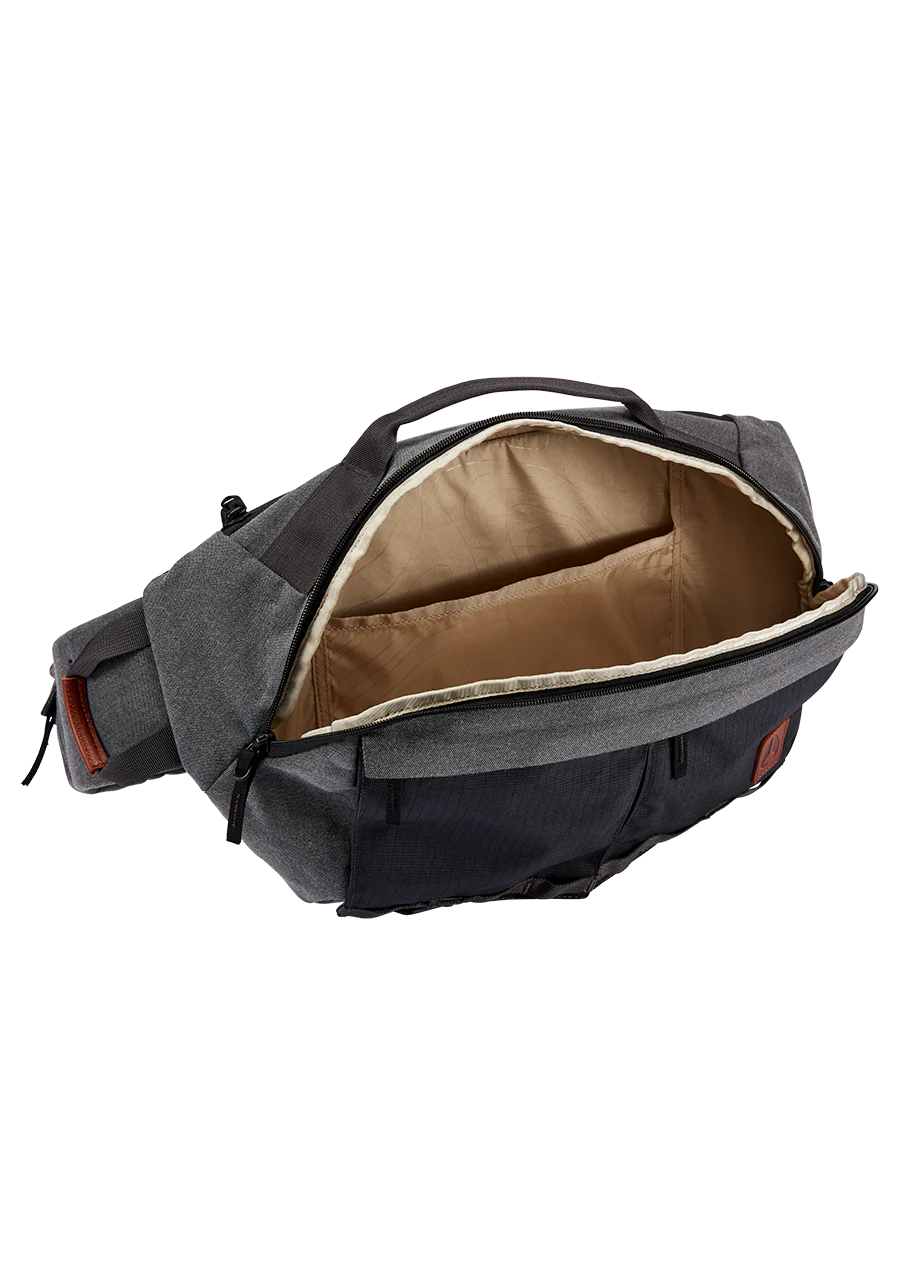Hatch Bag - Black - Image 3