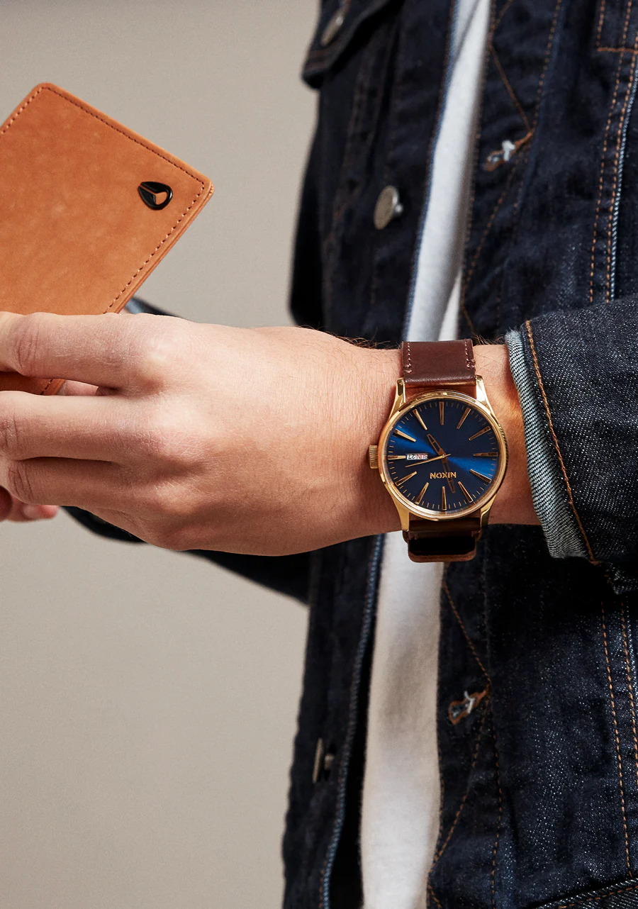 Sentry Leather - Polished Gold / Navy Sunray - Image 7