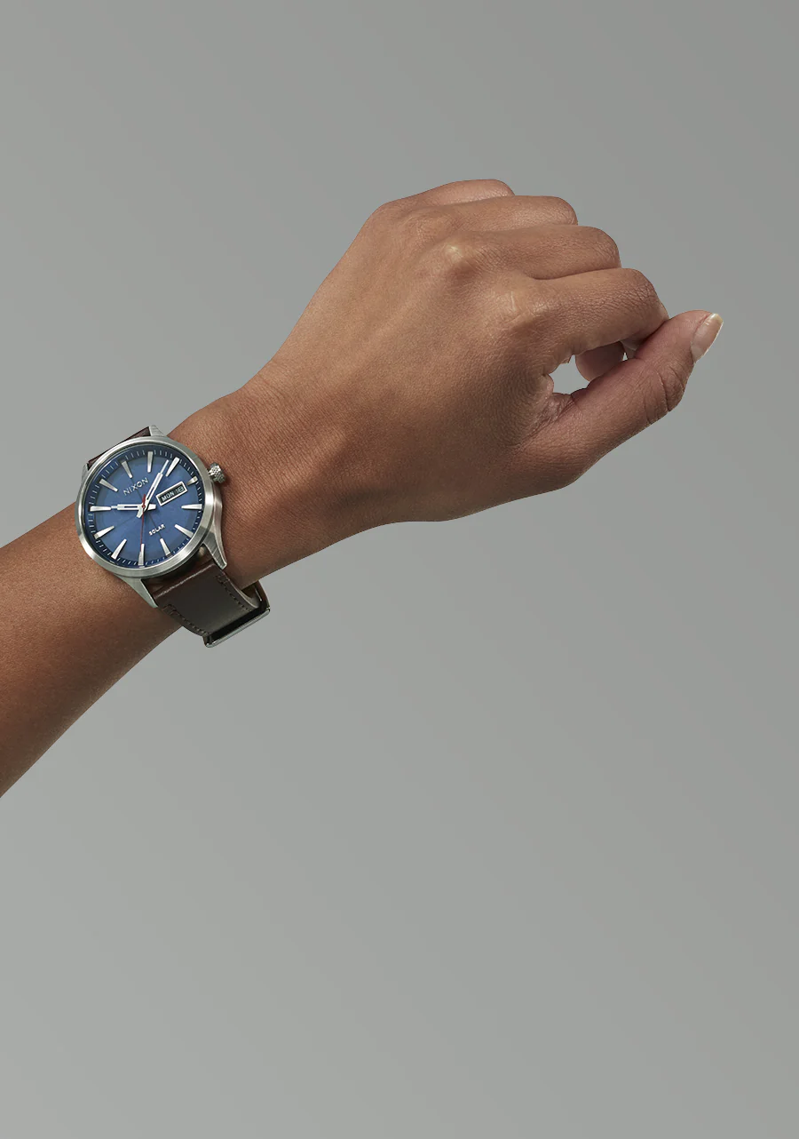 Sentry Solar Leather - Navy Sunray / Silver - Image 6