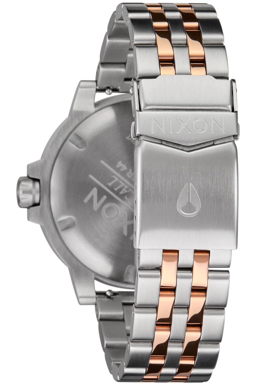 Stinger 44 - Silver / Coral - Image 4